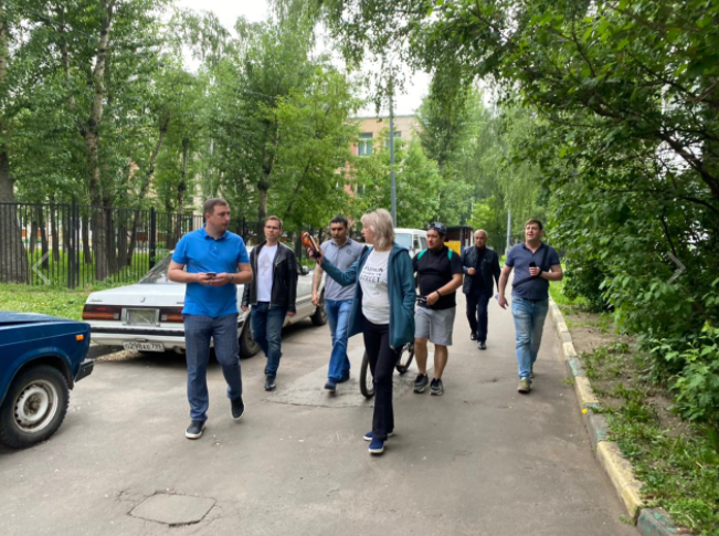Глава управы района Ивановское провела обход территории